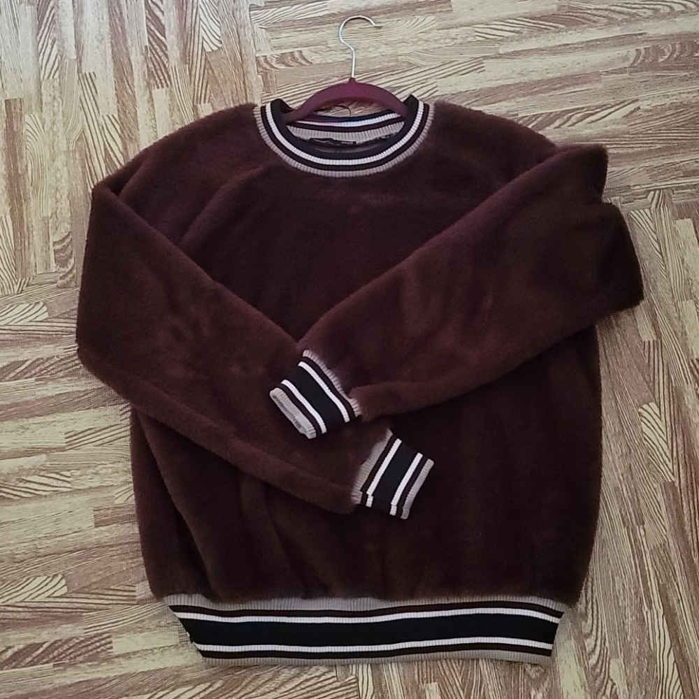 NWT Zara fuzzy sweatshirt with striped banding at